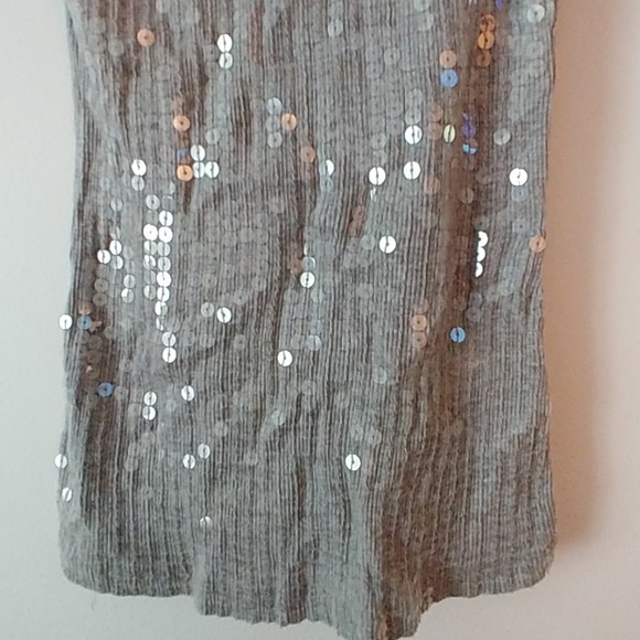 Sequin tank top - Picture 3 of 3